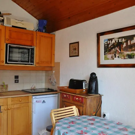 Cosy Avec Parking Proche Centre De - Fr-1-693-38